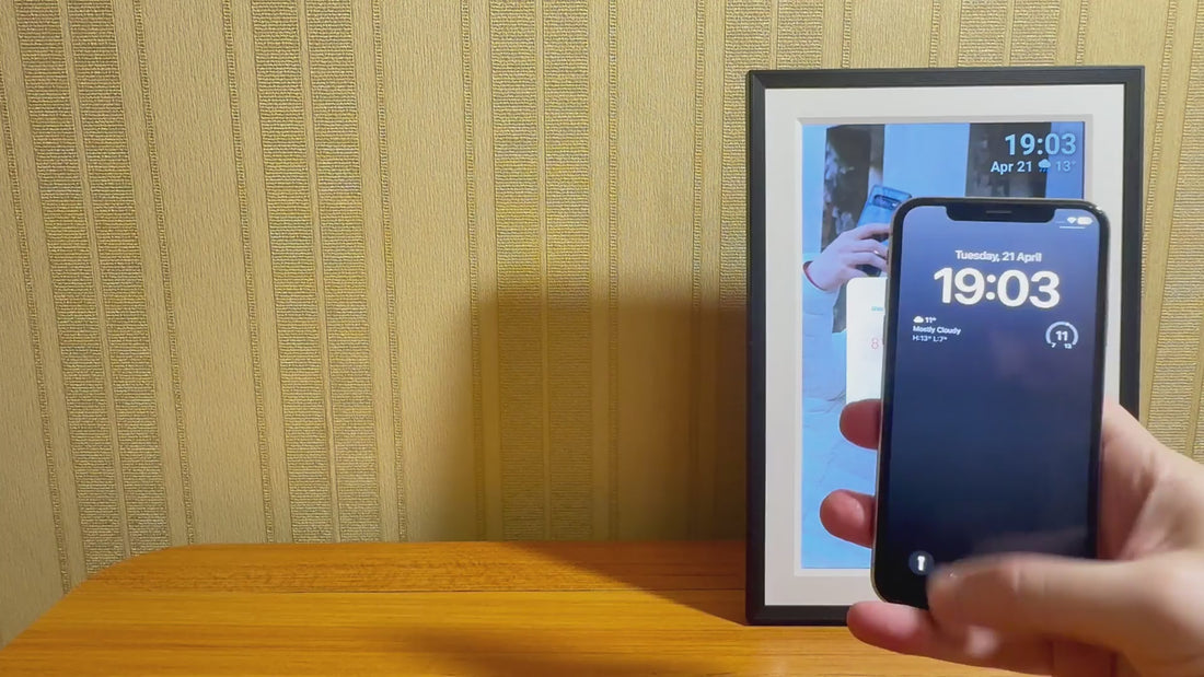 Connect your Frameo digital picture frame in seconds with the Timebox™ setup guide